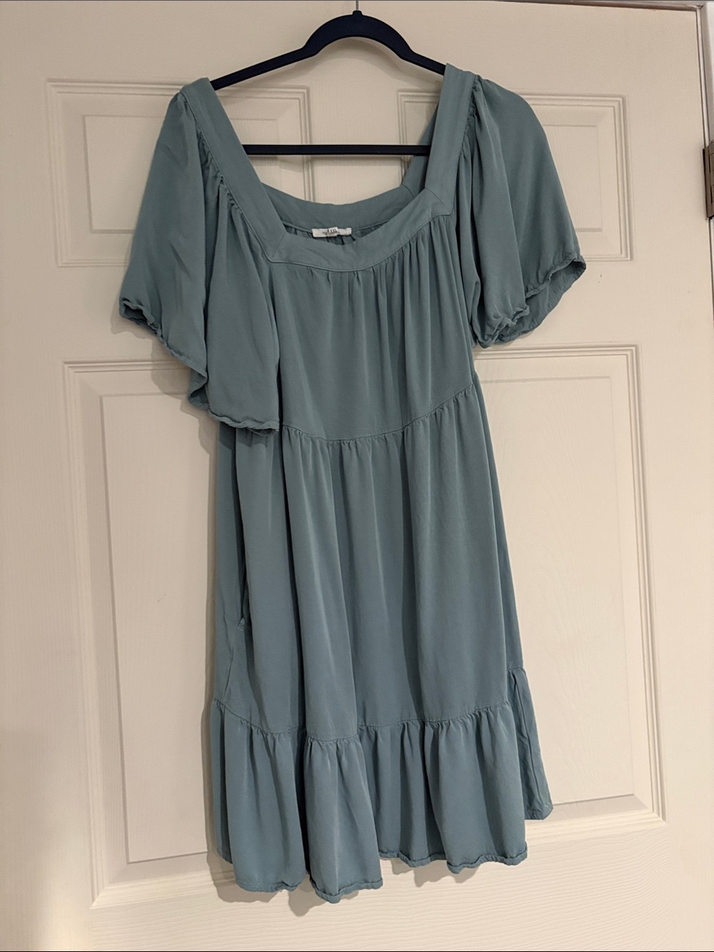 Sage Green Puff-Sleeve Midi Dress - Women's